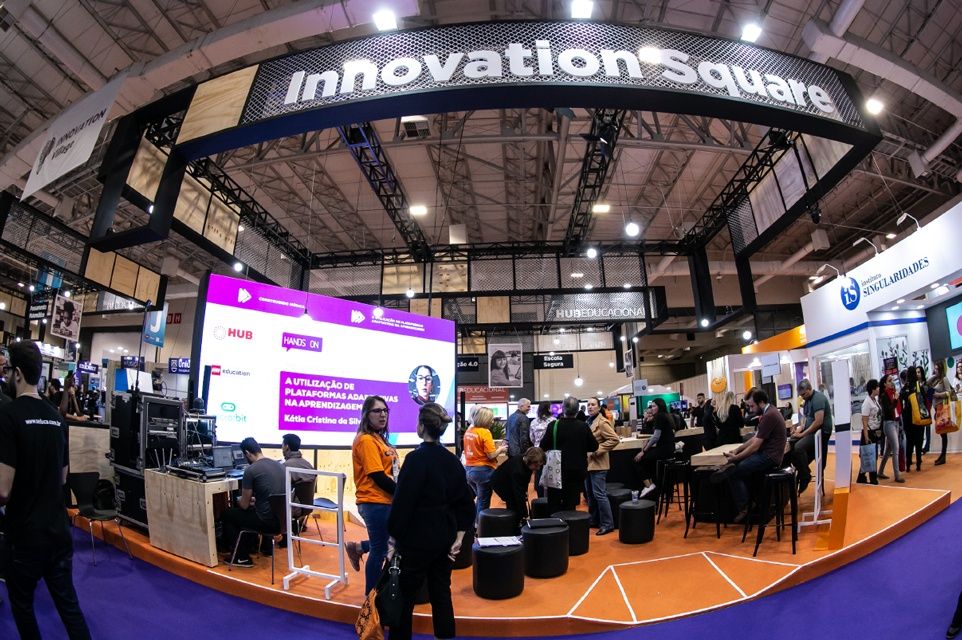 Fulze – Live Marketing - Bett Educar, a maior feira de educação da América Latina - Positivo Tecnologia Educacional